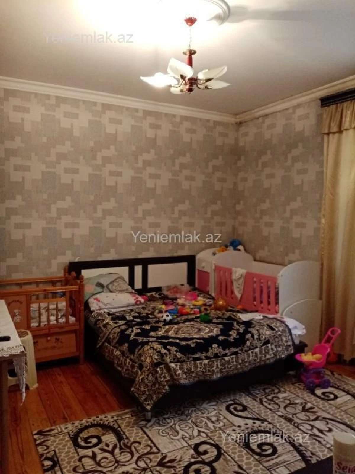 Satılır 1 otaqlı köhnə tikili 40 m²