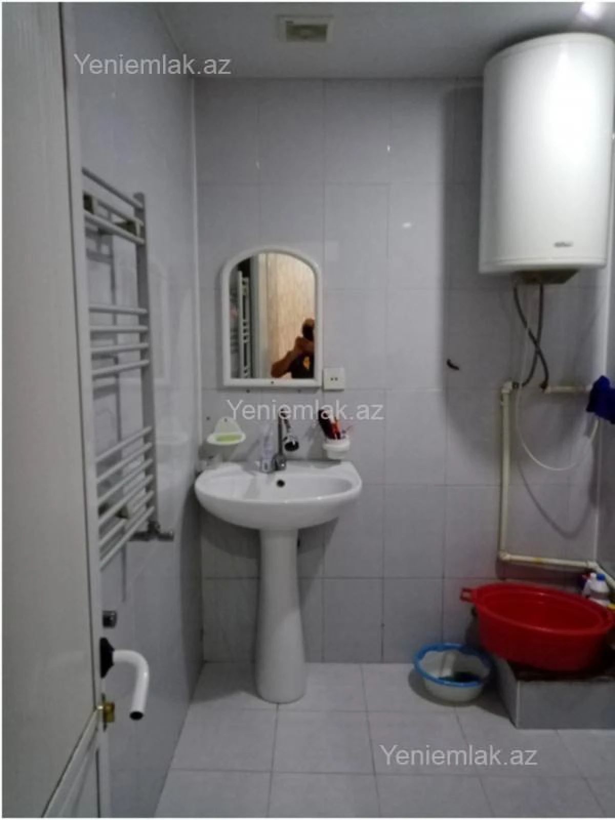 Satılır 1 otaqlı köhnə tikili 40 m²