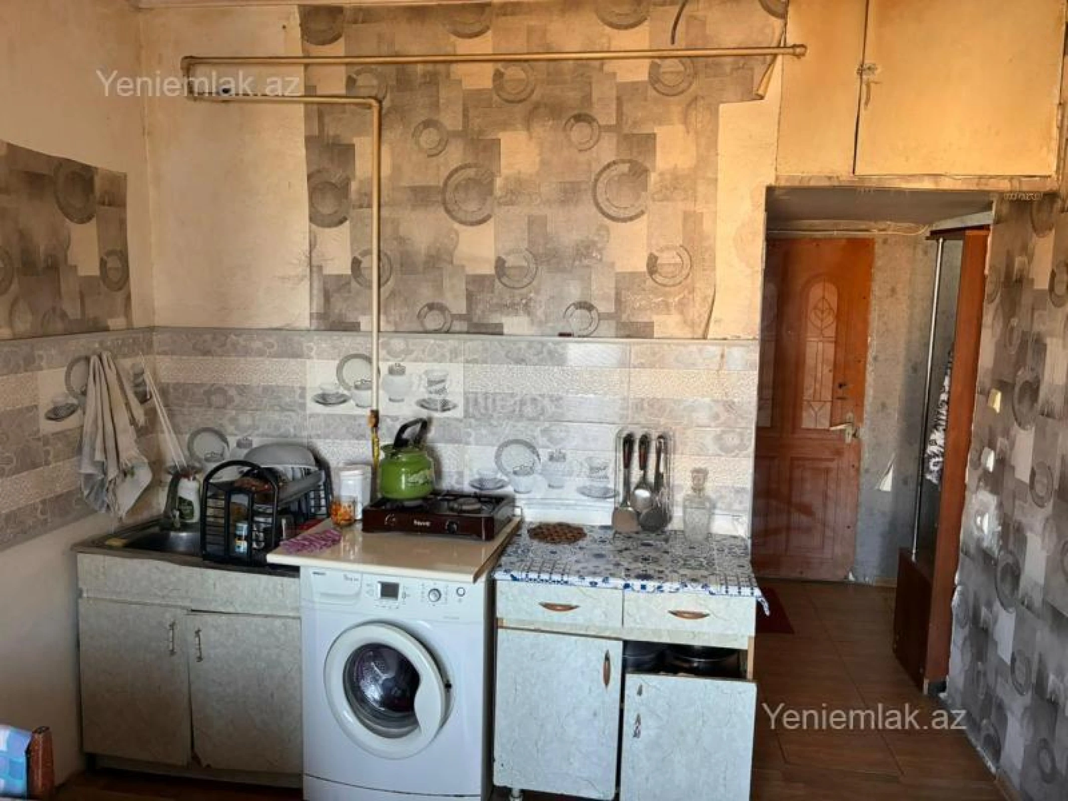 Satılır 2 otaqlı köhnə tikili 54 m²