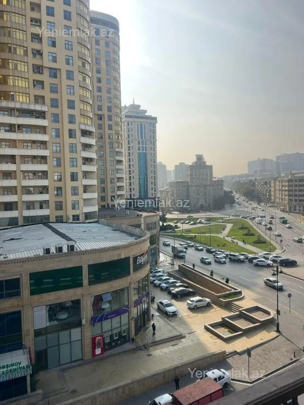 Satılır 3 otaqlı yeni tikili 100 m²