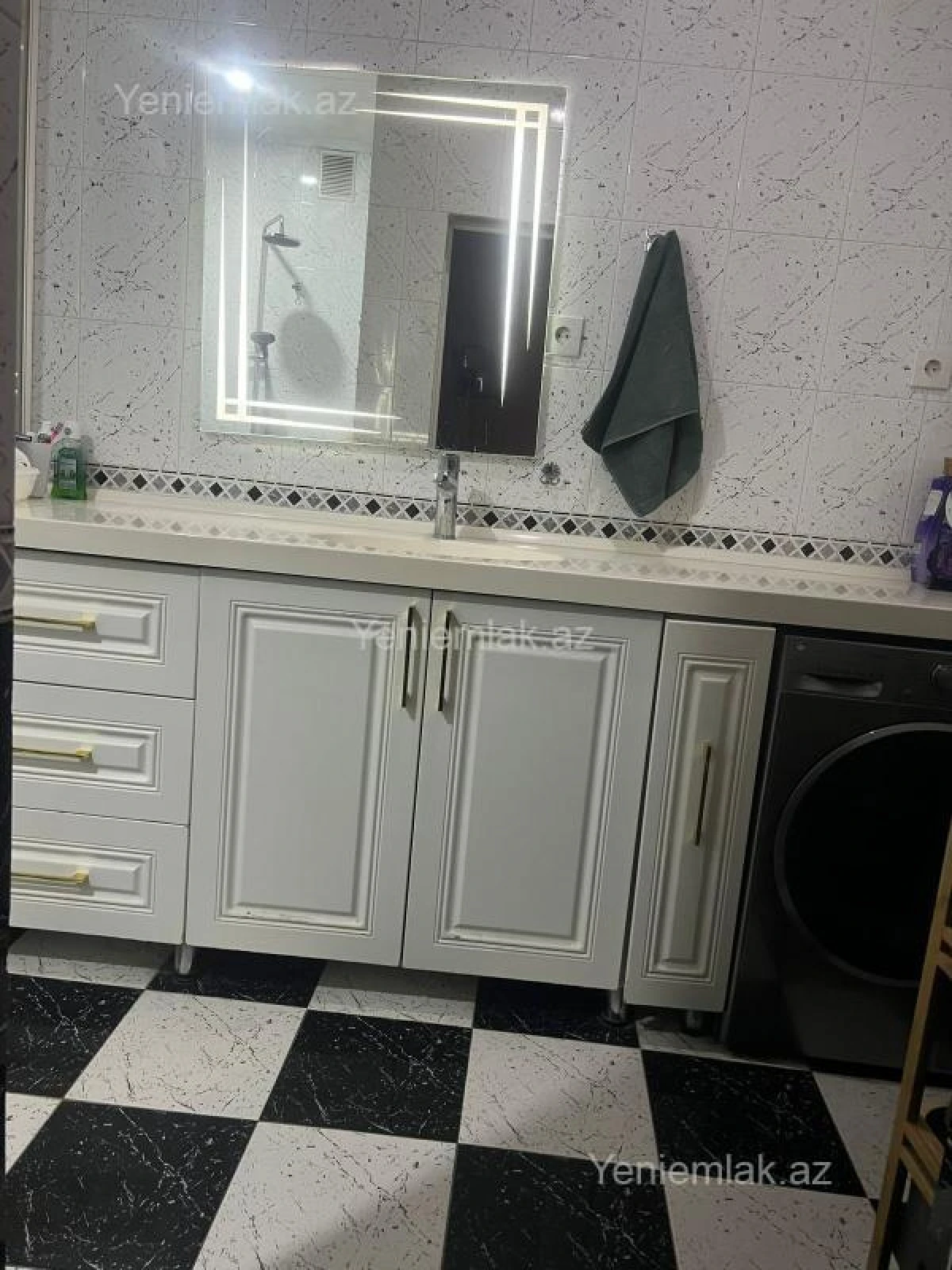 Satılır 3 otaqlı yeni tikili 100 m²