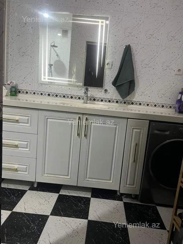 Satılır 3 otaqlı yeni tikili 100 m²