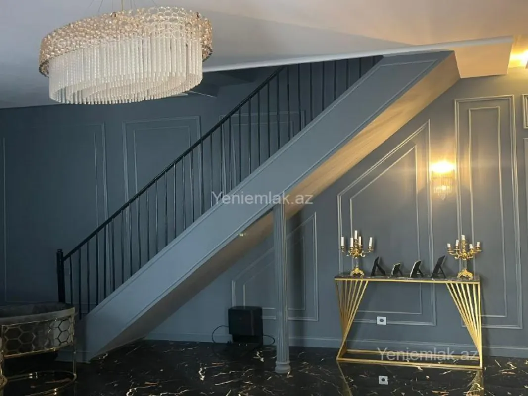 Satılır 3 otaqlı yeni tikili 100 m²