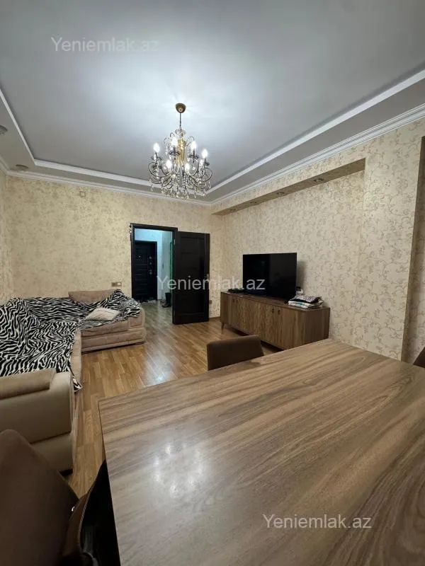 Satılır 3 otaqlı yeni tikili 80 m²