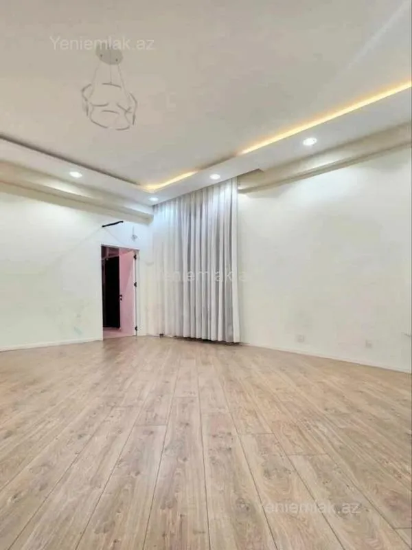 Satılır 3 otaqlı yeni tikili 126 m²