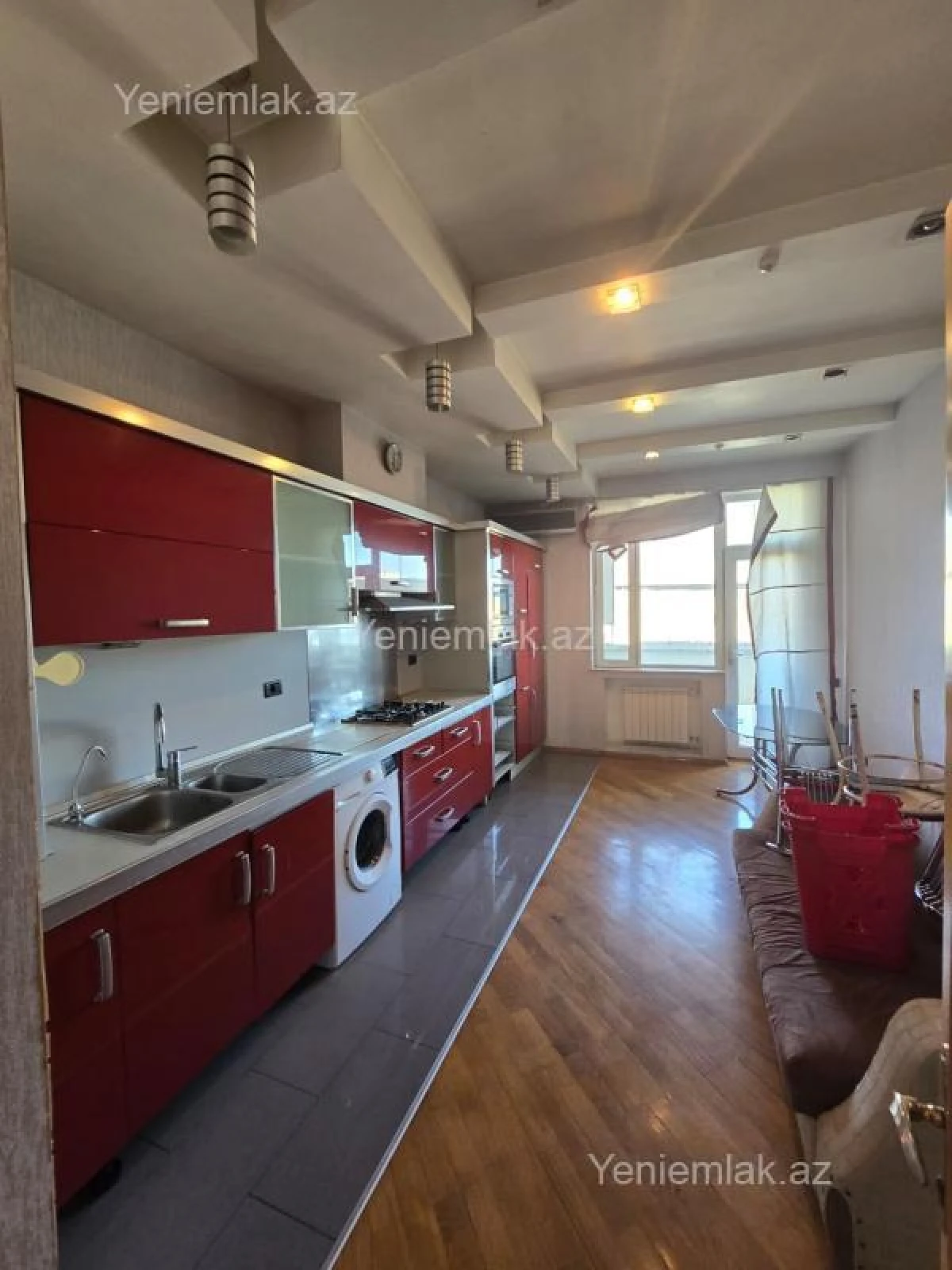 Satılır 3 otaqlı yeni tikili 145 m²