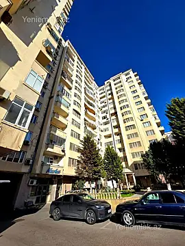 Satılır 3 otaqlı yeni tikili 145 m²