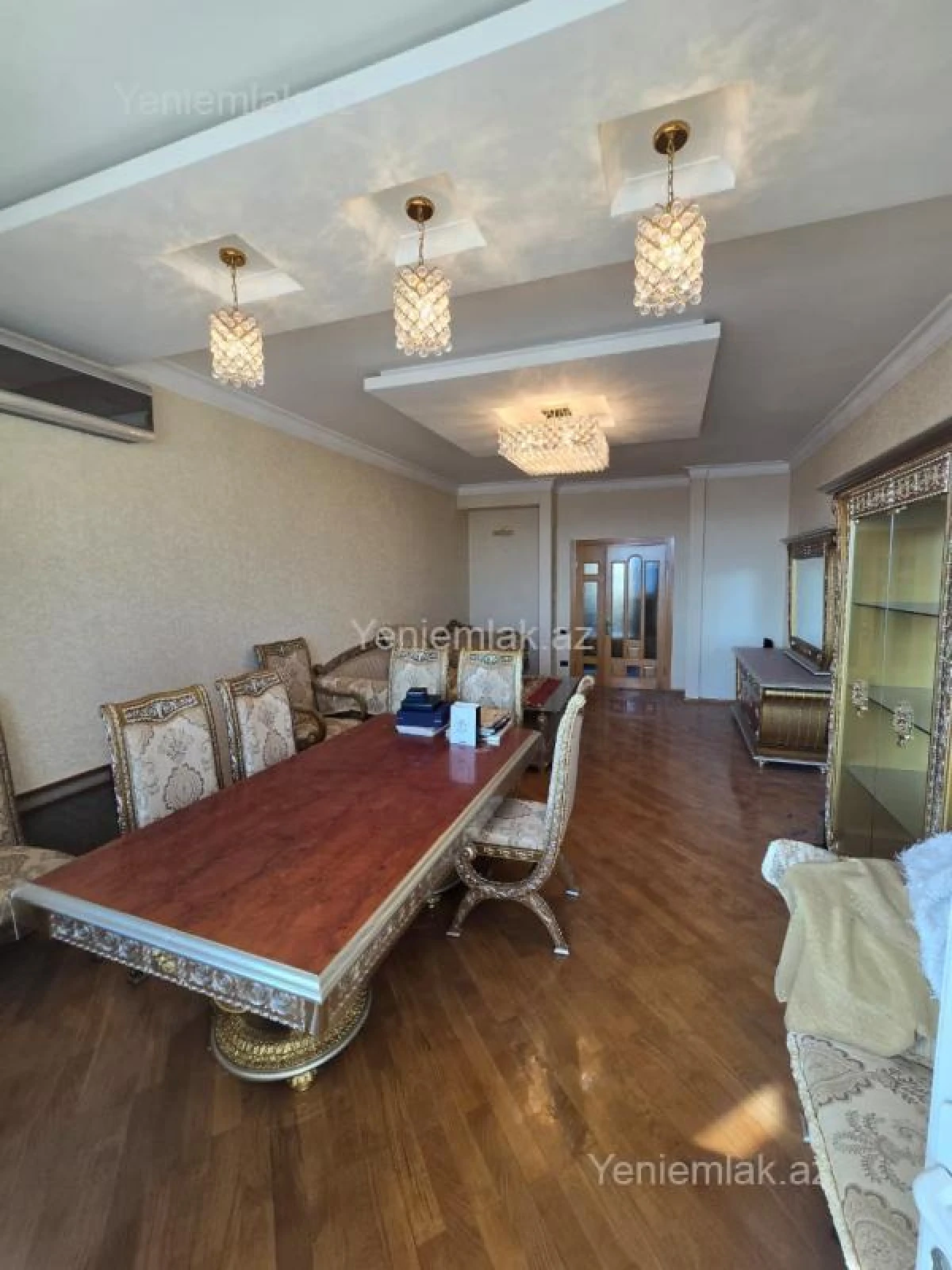Satılır 3 otaqlı yeni tikili 145 m²