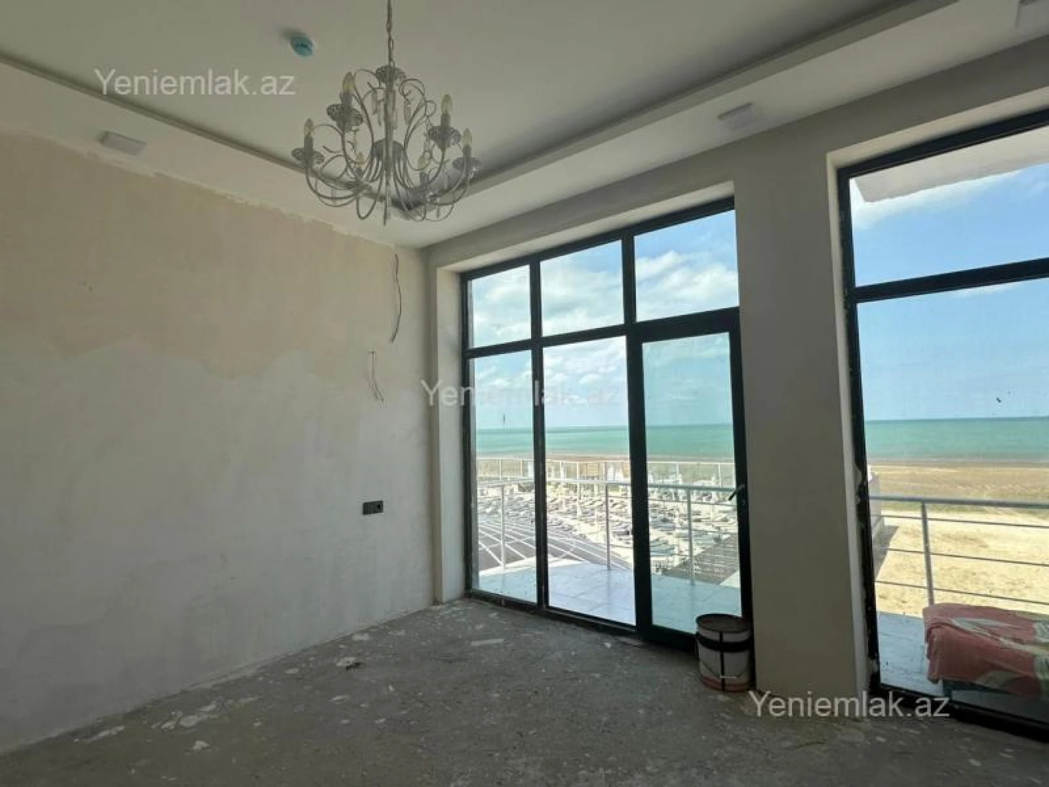 Satılır 8 otaqlı obyekt 550 m²