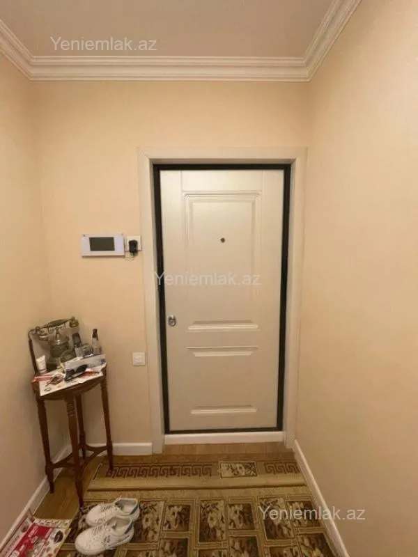 Satılır 3 otaqlı köhnə tikili 75 m²