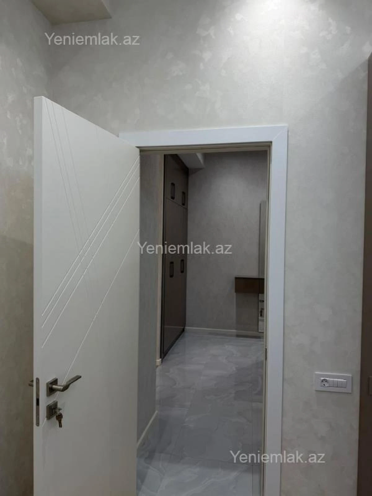 Satılır 2 otaqlı yeni tikili 85 m²