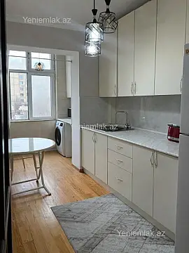 Satılır 1 otaqlı köhnə tikili 65 m²