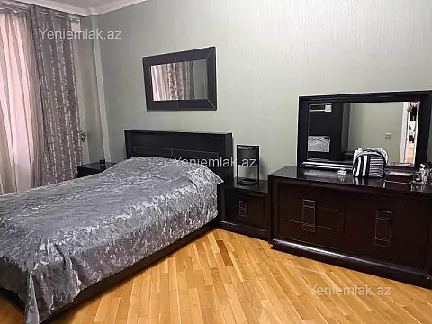 Satılır 4 otaqlı yeni tikili 156 m²