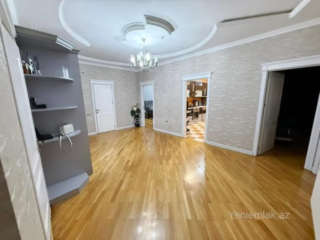 Satılır 4 otaqlı yeni tikili 156 m²