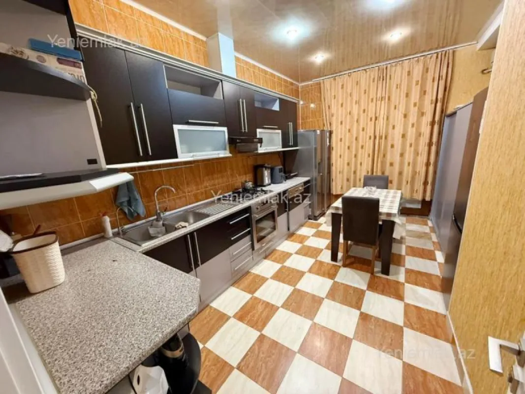 Satılır 4 otaqlı yeni tikili 156 m²