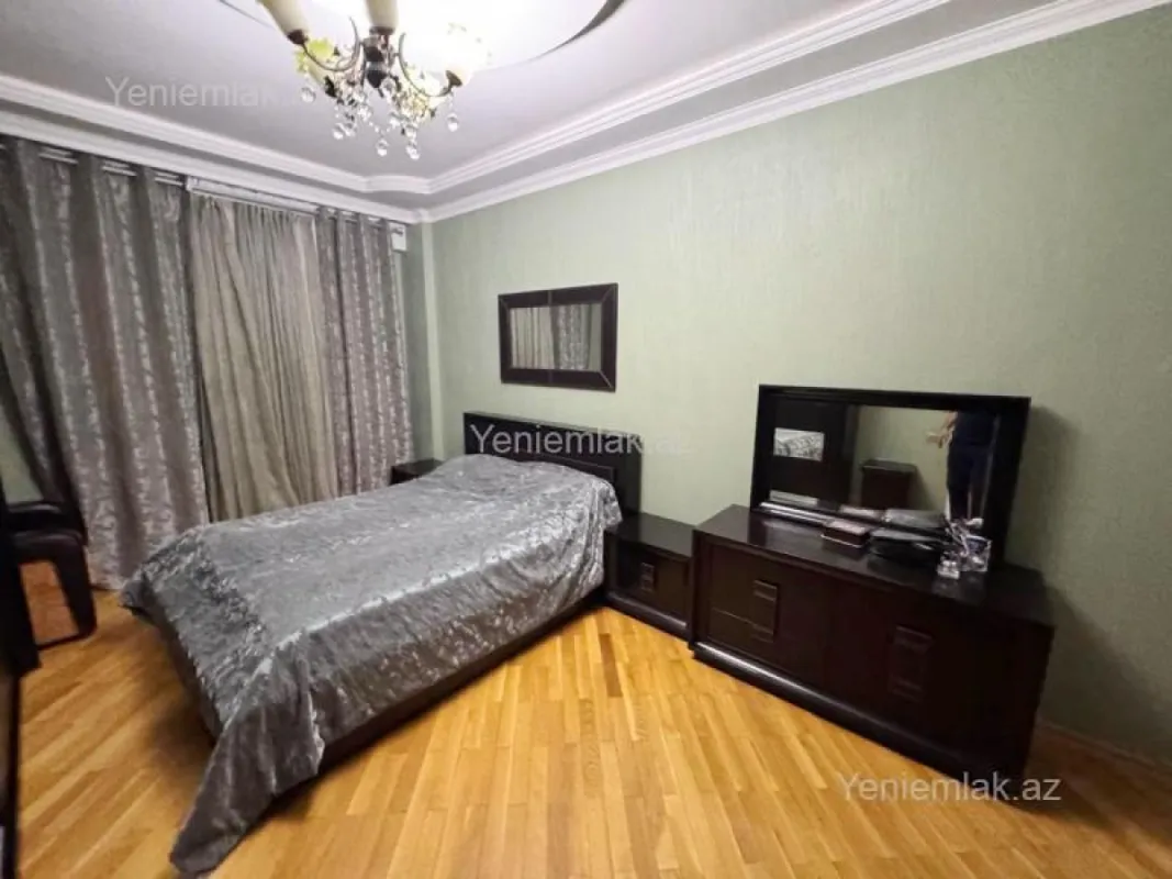 Satılır 4 otaqlı yeni tikili 156 m²