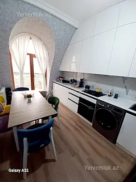 Satılır 3 otaqlı yeni tikili 136 m²