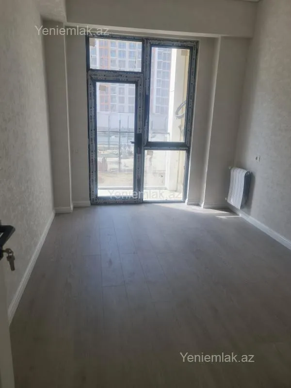 Satılır 3 otaqlı yeni tikili 67 m²