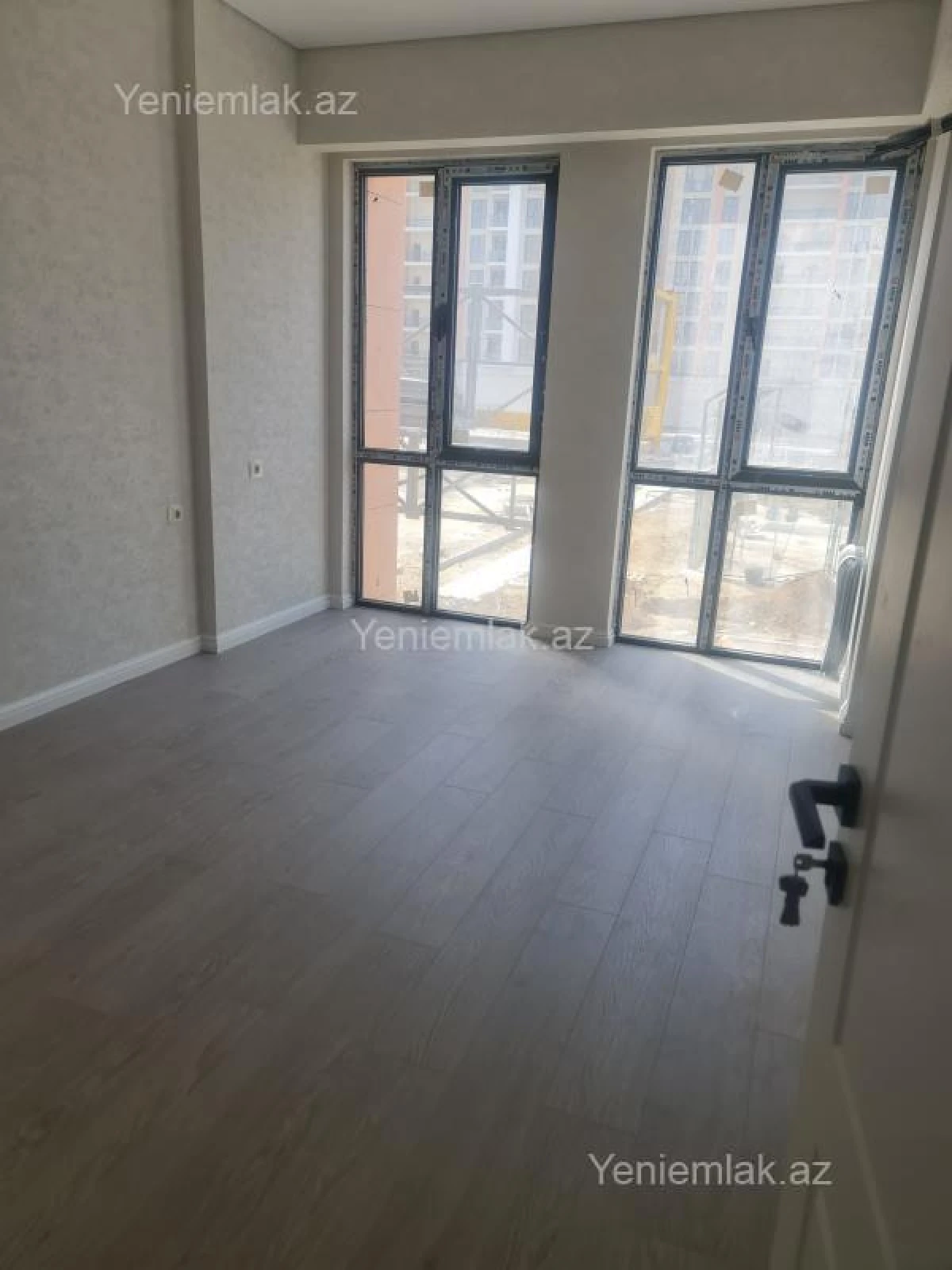 Satılır 3 otaqlı yeni tikili 67 m²