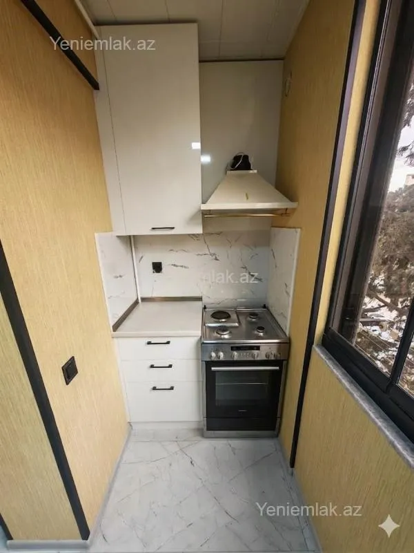 Satılır 3 otaqlı köhnə tikili 80 m²