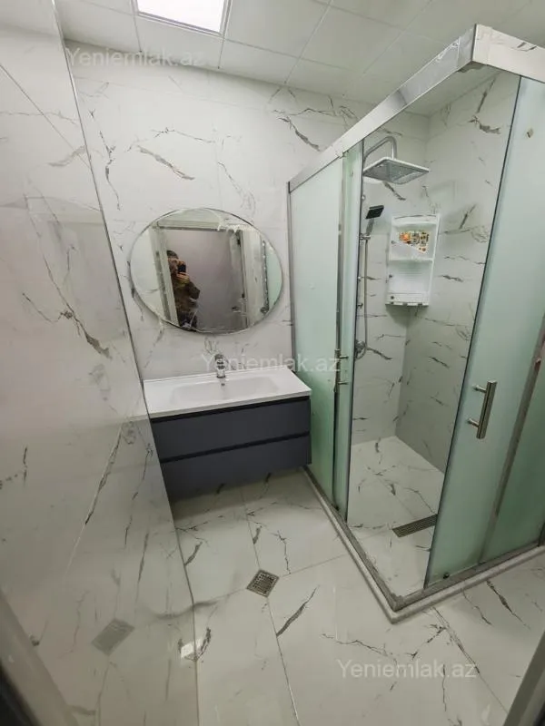 Satılır 3 otaqlı köhnə tikili 80 m²