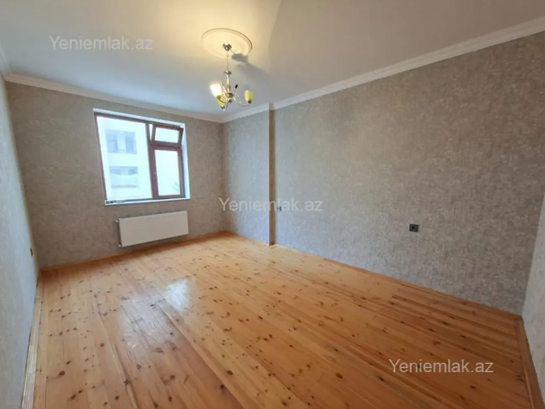 Satılır 4 otaqlı yeni tikili 110 m²