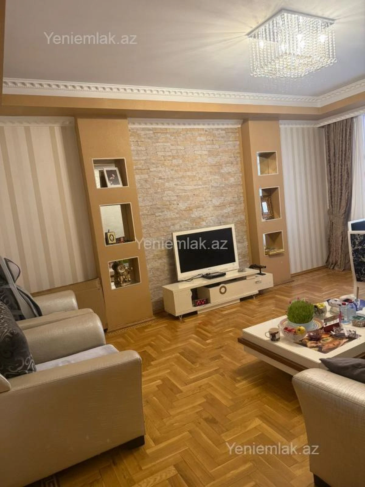 Satılır 3 otaqlı yeni tikili 125 m²