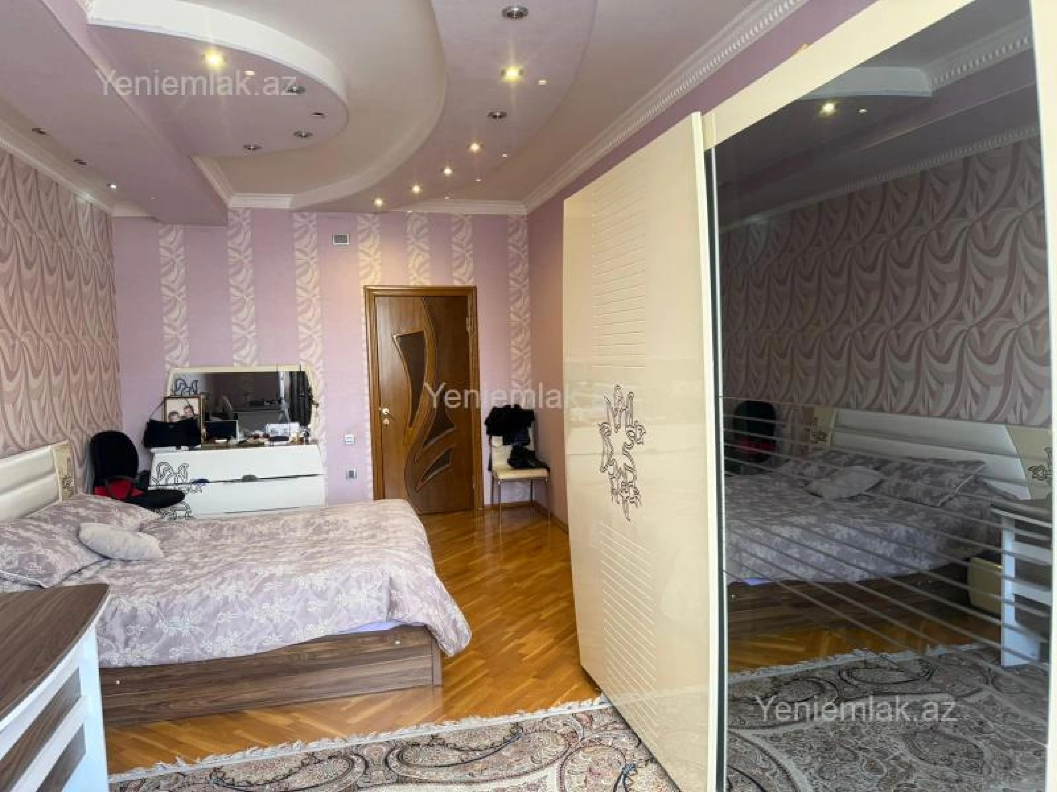 Satılır 3 otaqlı yeni tikili 125 m²