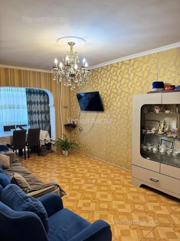 Satılır 3 otaqlı köhnə tikili 85 m²