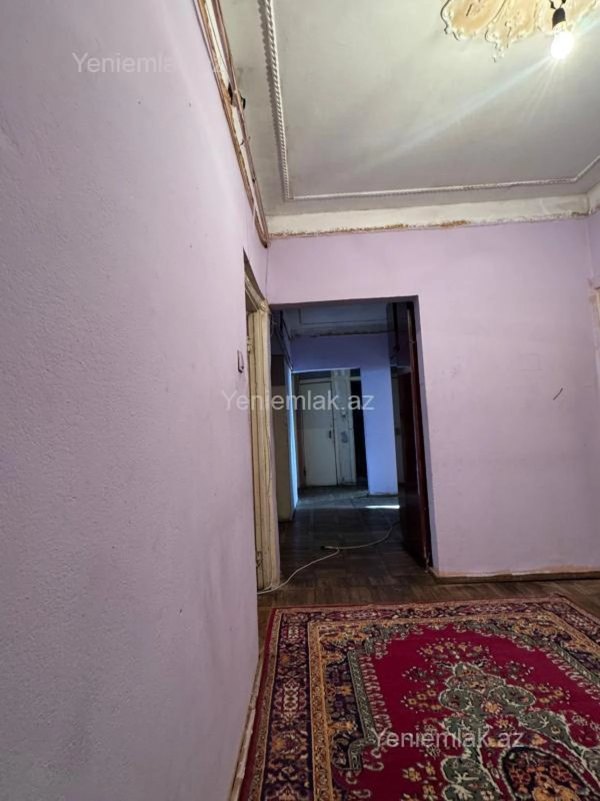 Satılır 5 otaqlı köhnə tikili 100 m²