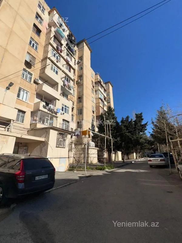 Satılır 5 otaqlı köhnə tikili 100 m²