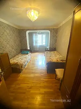 Satılır 3 otaqlı köhnə tikili 90 m²