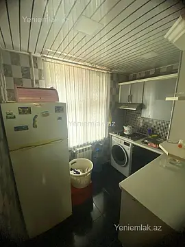 Satılır 3 otaqlı köhnə tikili 90 m²