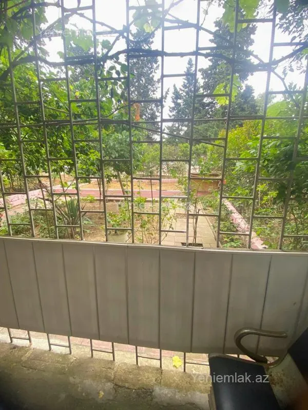 Satılır 3 otaqlı köhnə tikili 90 m²