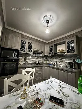 Satılır 3 otaqlı köhnə tikili 85 m²