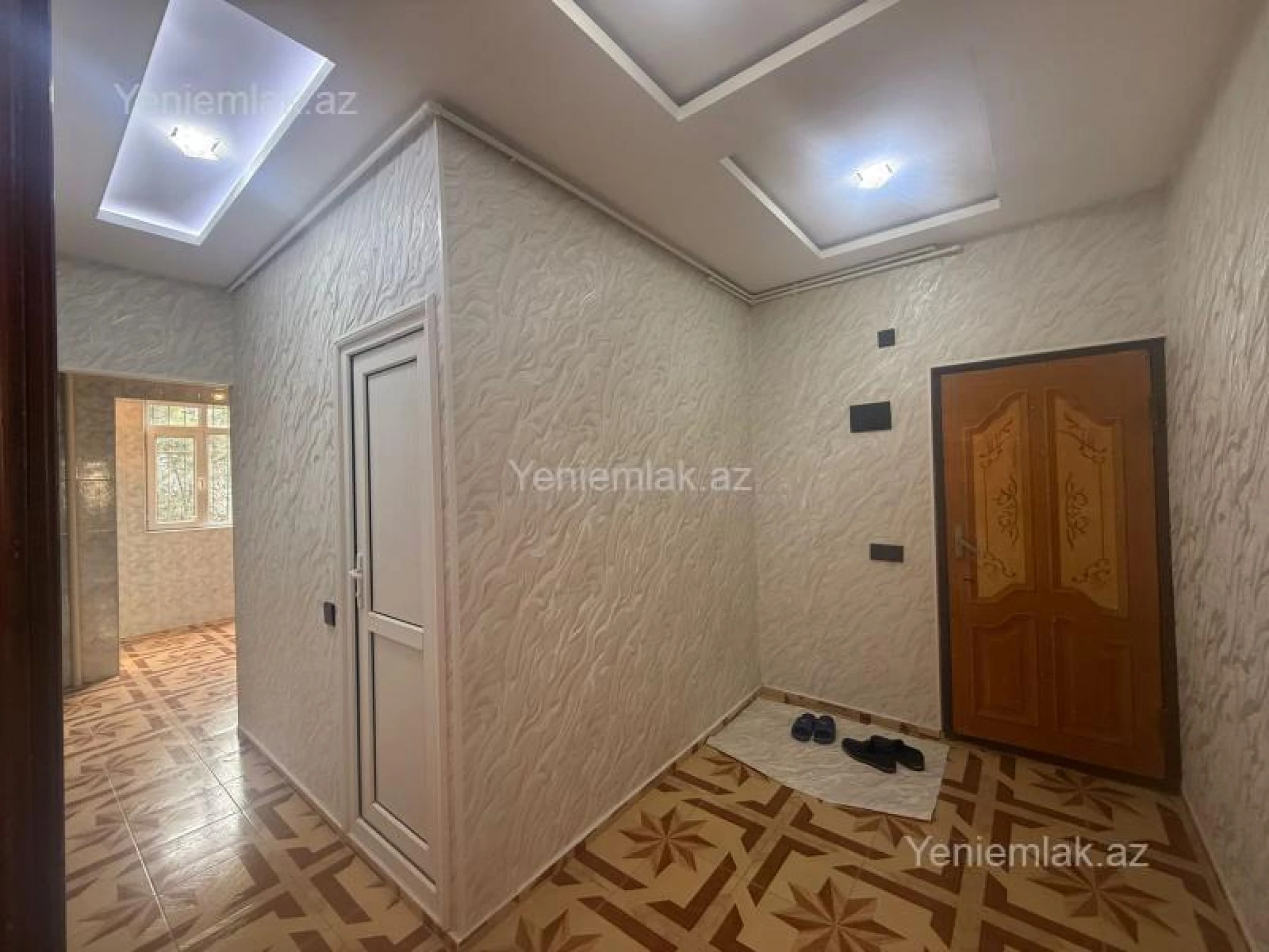 Satılır 3 otaqlı köhnə tikili 80 m²