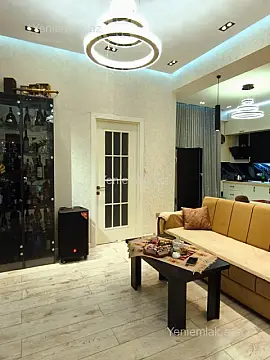 Satılır 3 otaqlı yeni tikili 100 m²