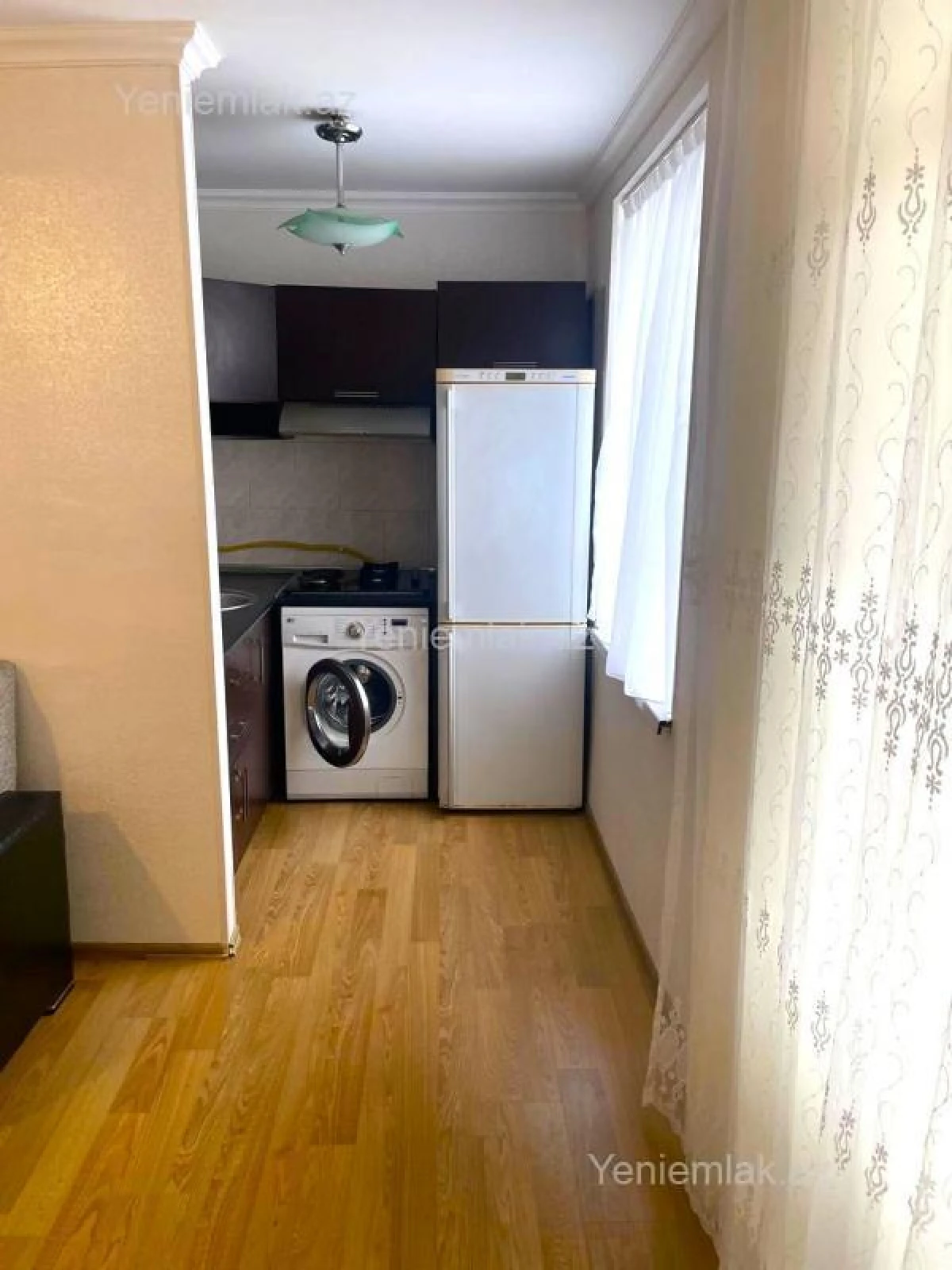 Satılır 1 otaqlı köhnə tikili 35 m²