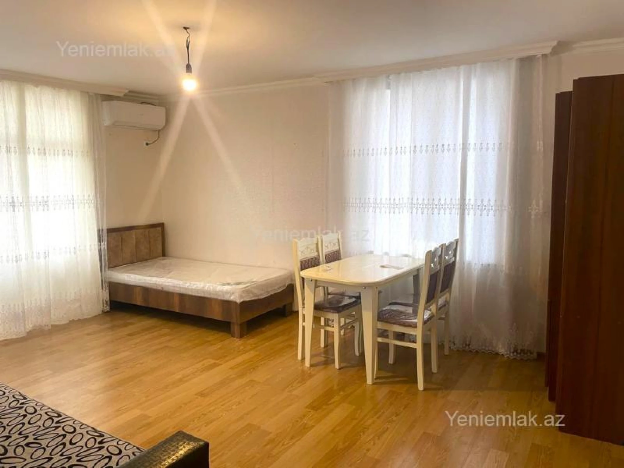 Satılır 1 otaqlı köhnə tikili 35 m²