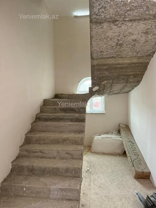 Satılır 4 otaqlı həyət evi 160 m²