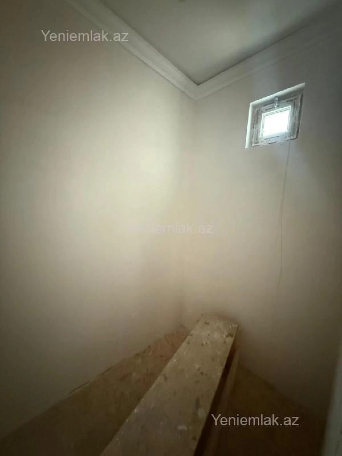 Satılır 4 otaqlı həyət evi 160 m²