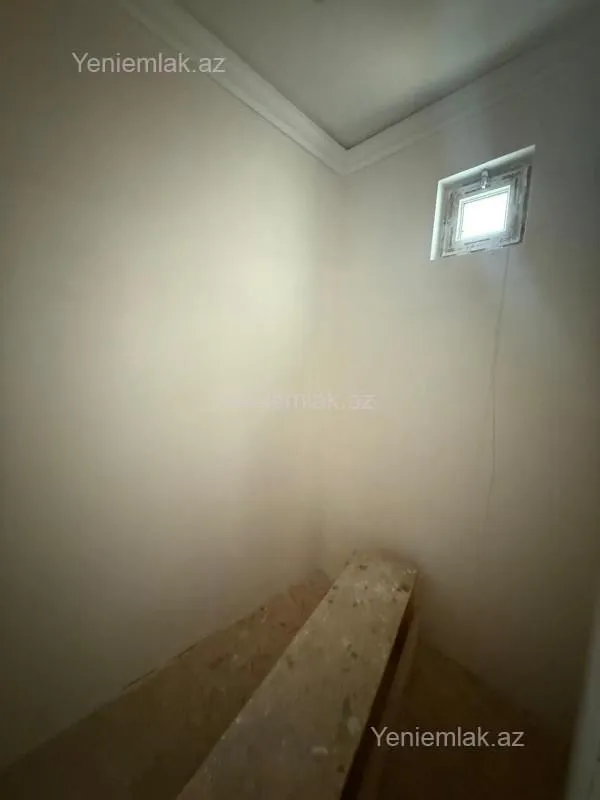 Satılır 4 otaqlı həyət evi 160 m²