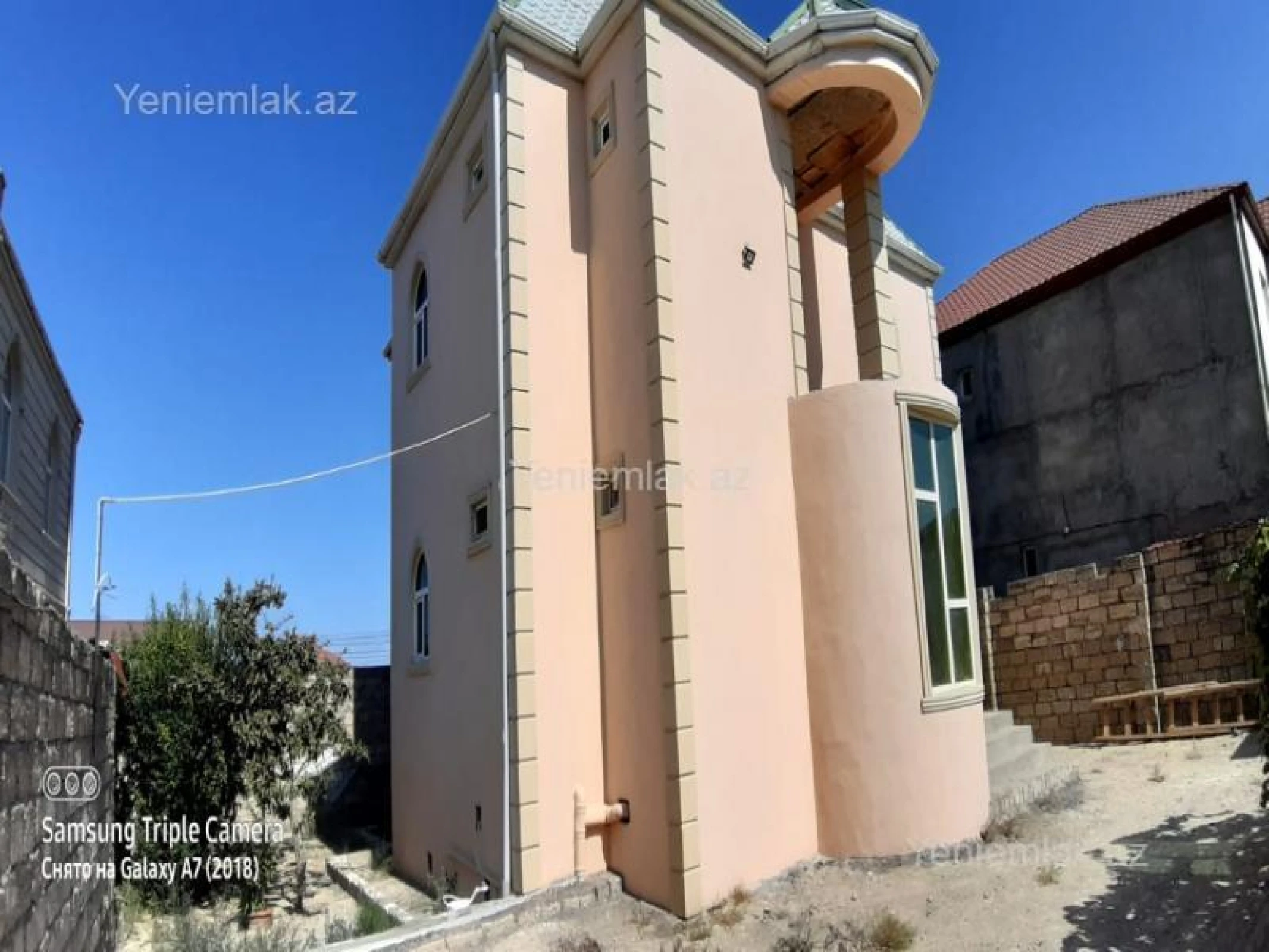 Satılır 4 otaqlı həyət evi 160 m²