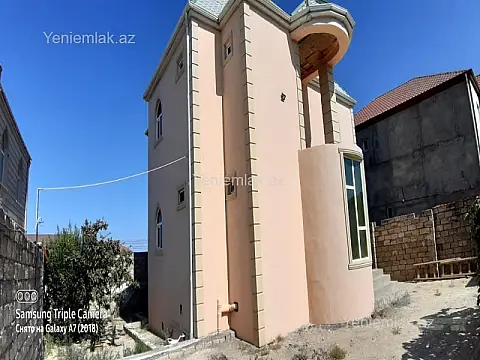 Satılır 4 otaqlı həyət evi 160 m²