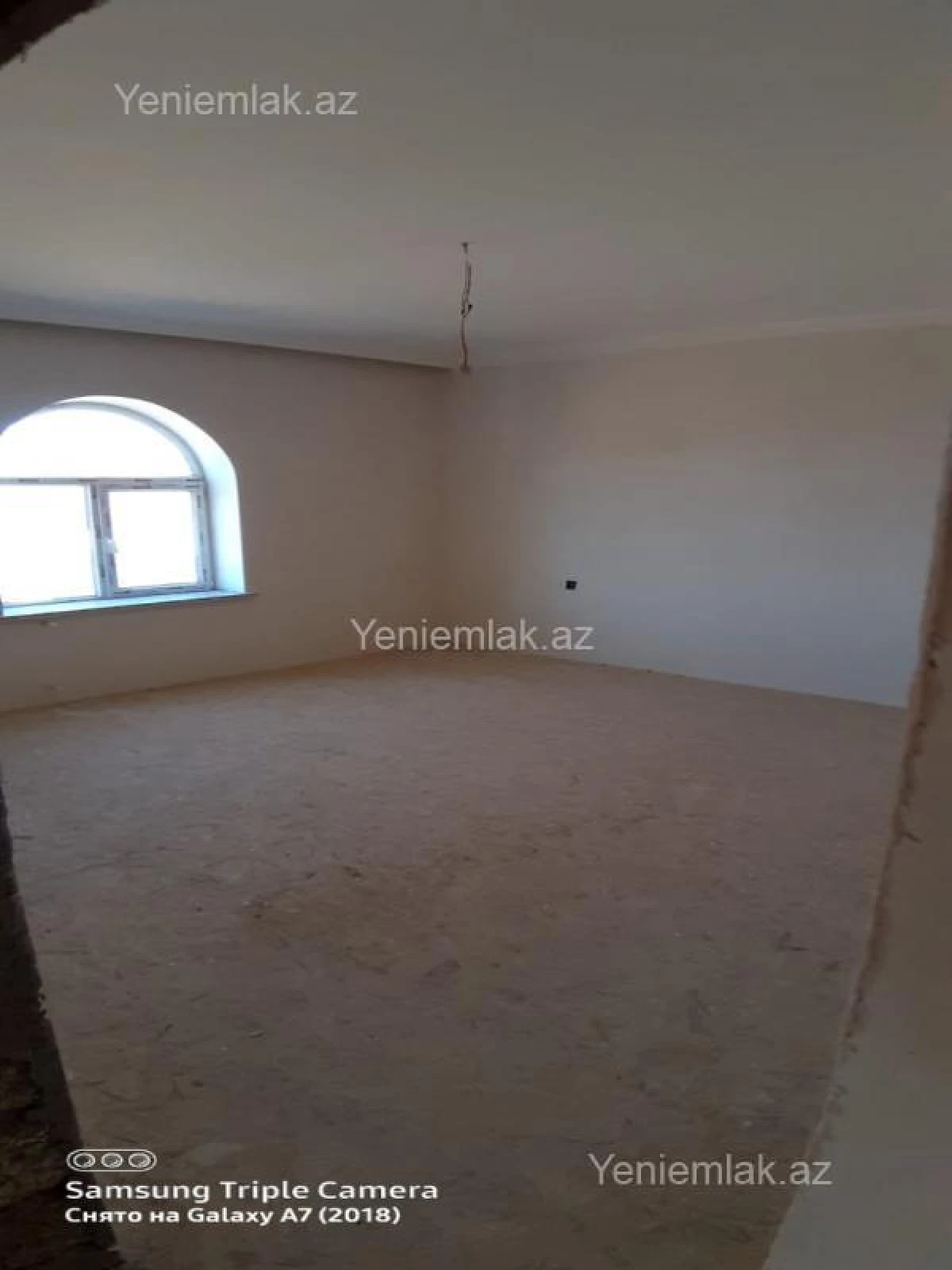 Satılır 4 otaqlı həyət evi 160 m²