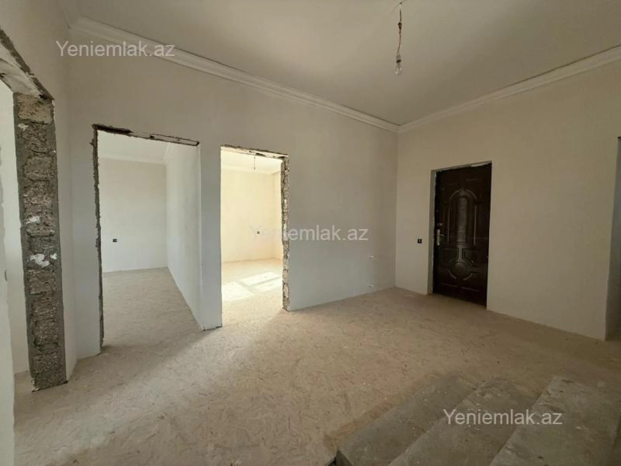 Satılır 4 otaqlı həyət evi 160 m²
