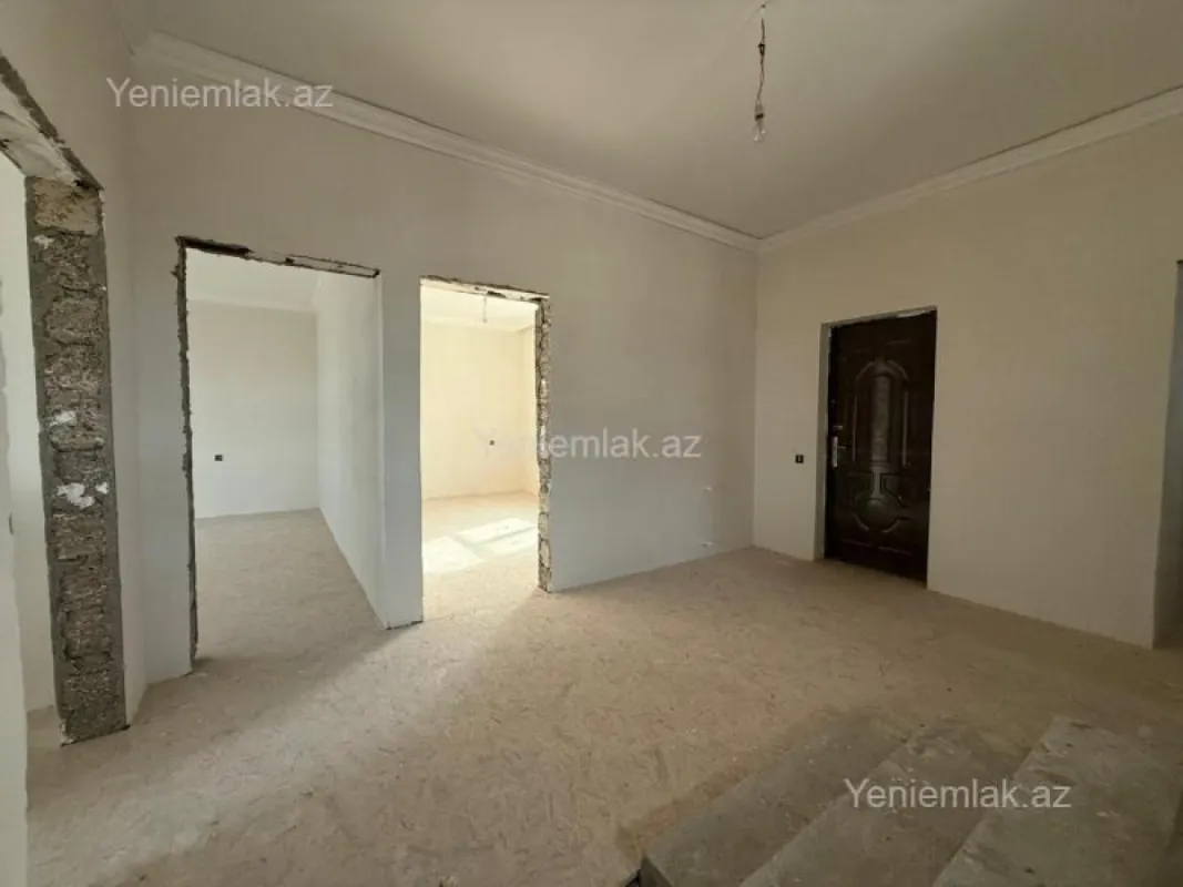 Satılır 4 otaqlı həyət evi 160 m²