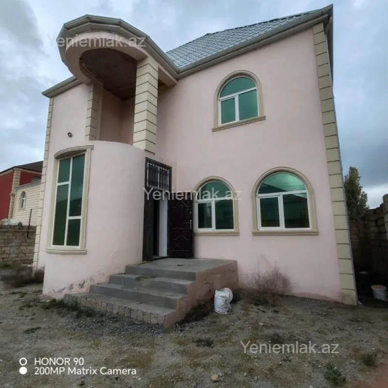Satılır 4 otaqlı həyət evi 160 m²