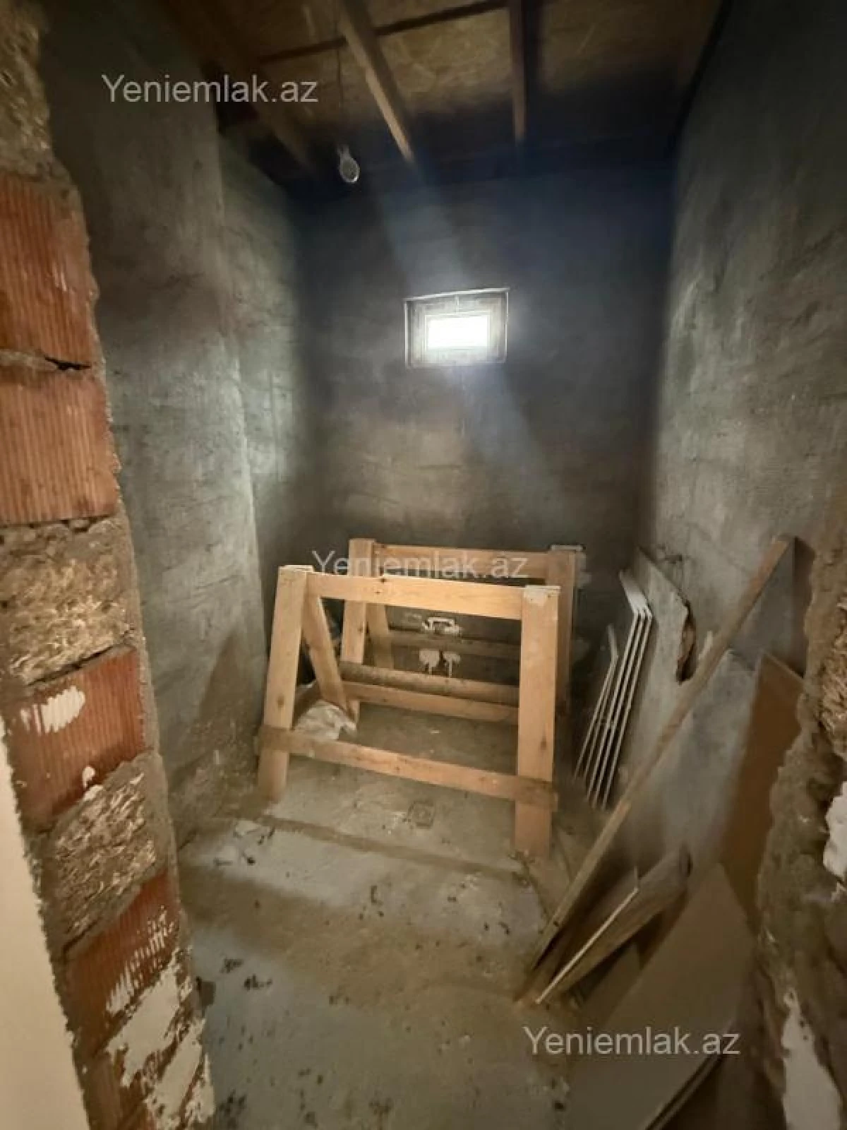 Satılır 4 otaqlı həyət evi 160 m²