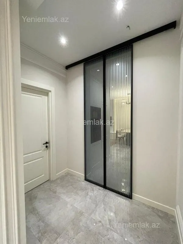 Satılır 3 otaqlı yeni tikili 92 m²